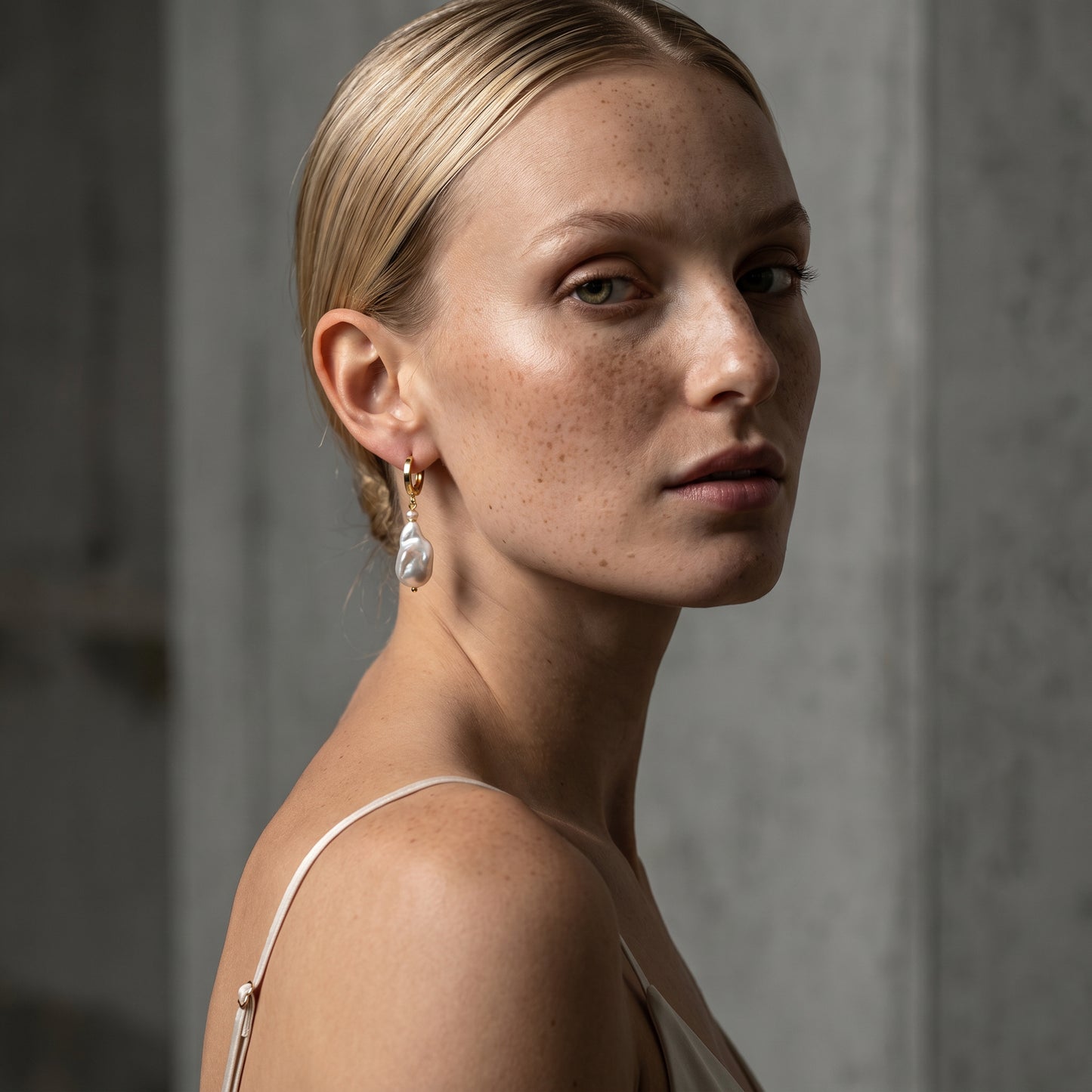 Echo Baroque Pearl Hoop Earrings
