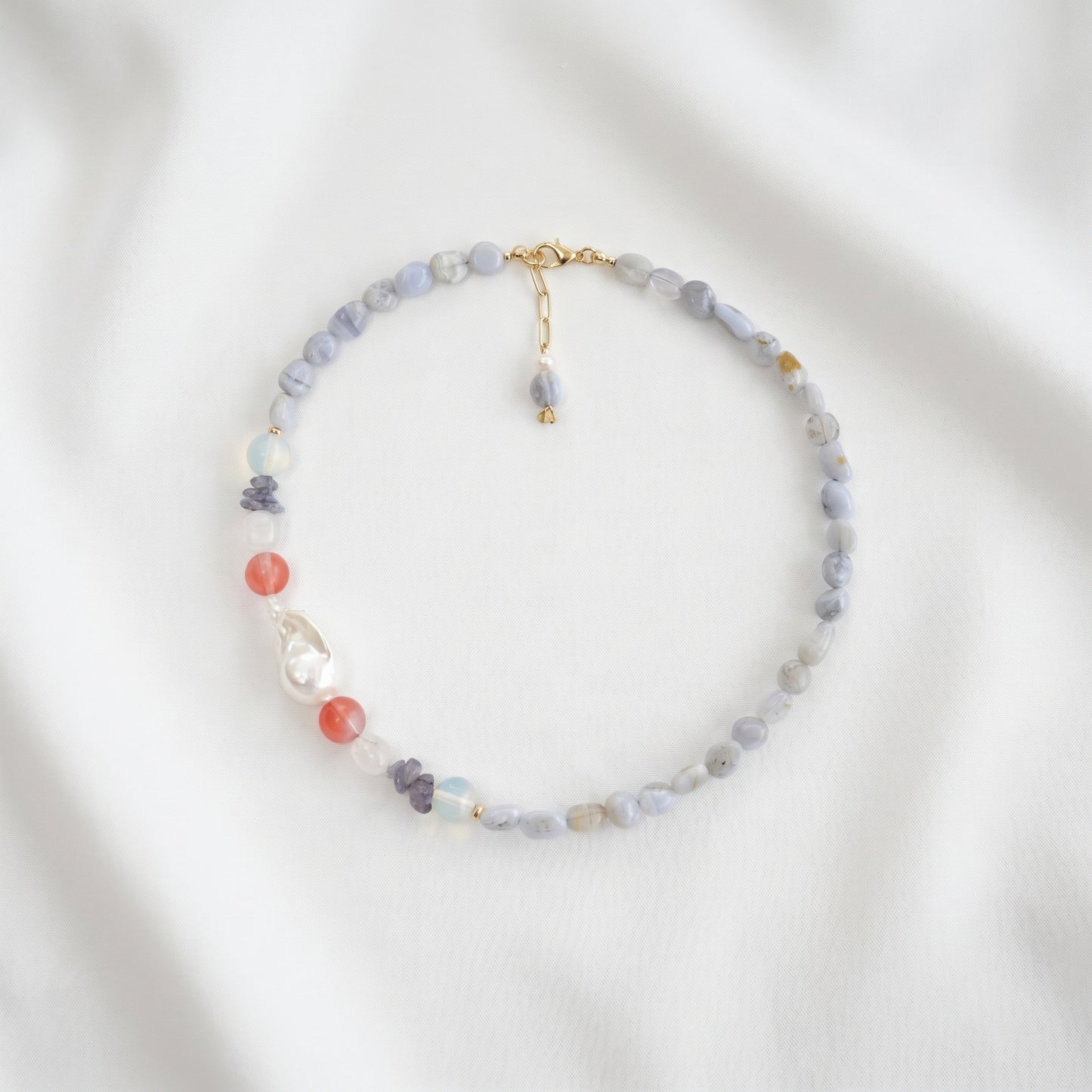 Chalcedony Graceful In Baroque Pearl Necklace