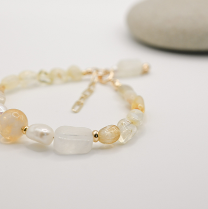 Citrine Solstice In Pearl Bracelet