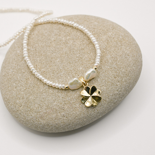 Lucky Four Leaf Clover Charm Pearl Necklace